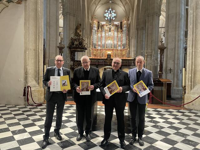 Freuen sich auf das Einweihungskonzert: Kuratoriumsvorsitzender Martin Schaller, Dompropst em. Heinrich Schnuderl, Diözesanbischof Wilhelm Krautwaschl, Dompfarrer Ewald Priestavec | Foto: Katholische Kirche Stmk