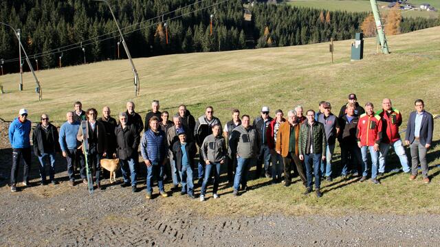 Rund 40 Teilnehmerinnen und Teilnehmer waren beim fünften steirischen Schlepplifttag in Modriach vertreten. | Foto: Cescutti