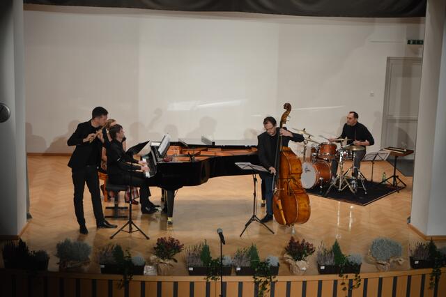 Karl-Heinz Schütz (Flöte), Christoph Traxler (Klavier), Dragan Trajkovski (Kontrabass) und Christian Zangerl (Schlagzeug). | Foto: Siegele