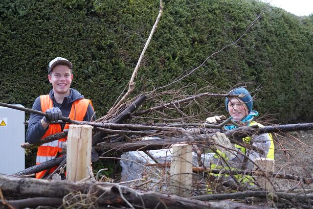 Die Schüler Lukas Lusser (l.) und Stefan Piereder bei der Arbeit. | Foto: HBLA Ursprung