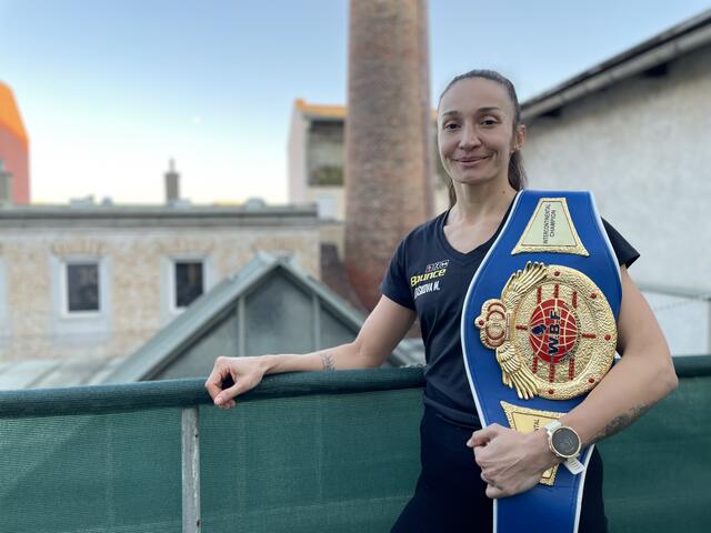 Der Gürtel ist in Ottakring: WBF Intercontinental Champ Michaela Kotásková. | Foto: Michael J. Payer