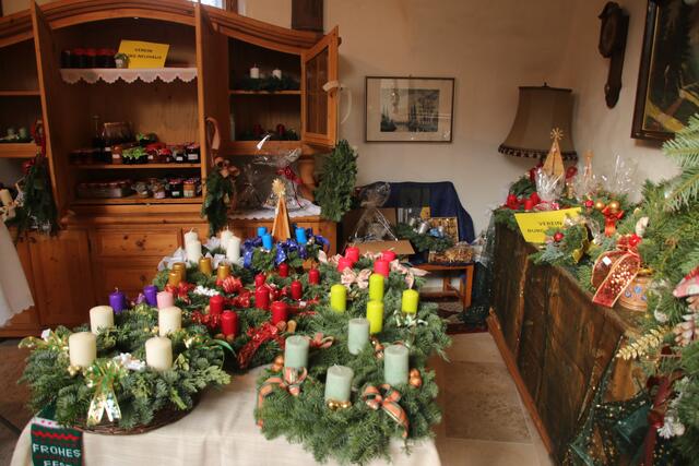 Adventmarkt Burg Neuhaus. | Foto: Verein Burg Neuhaus