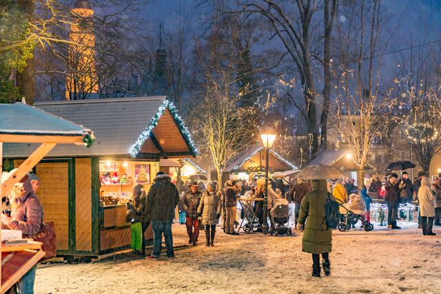 Der Christkindlmarkt in Braunau zählt zu den bekanntesten im Bezirk. | Foto: HCH-Fotopress