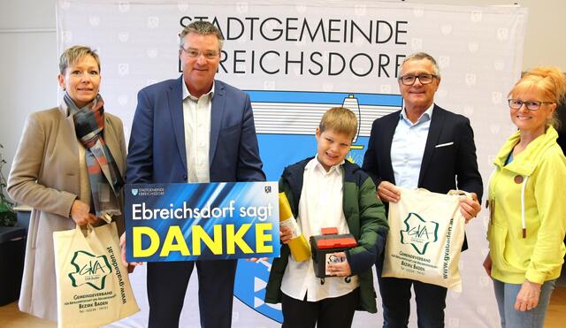 Ebreichsdorf dank dem 9-jähirgen Benjamin Ranich für seinen Einsatz in Sachen Umweltschutz | Foto: Stadtgemeinde Ebreichsdorf