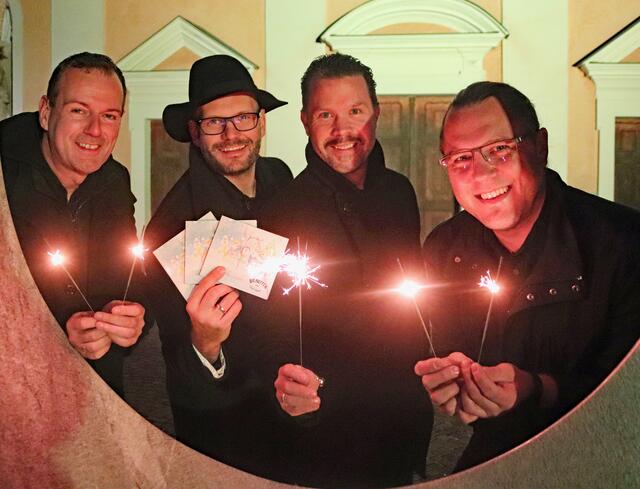 Von links: Tommy Schmid, Marko Zeiler, Christoph Murke und Andreas Hobel haben ein Weihnachtsalbum herausgebracht. | Foto: Emhofer/Privat