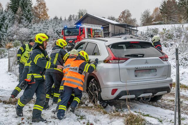 Verletzt wurde niemand, am Fahrzeug entstand geringer Sachschaden. | Foto: Fotokerschi.at