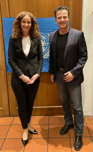 LR Eva Pawlata mit Peter Gasteiger CEO UAS Drone | Foto: Gerhard F. Dujmovits - Austrian Soldier of Peace