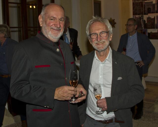 Der Künstler Kurt Pieber mit Günther Polster einem ehemaligen HTL-Lehrer. | Foto: Peter Seper