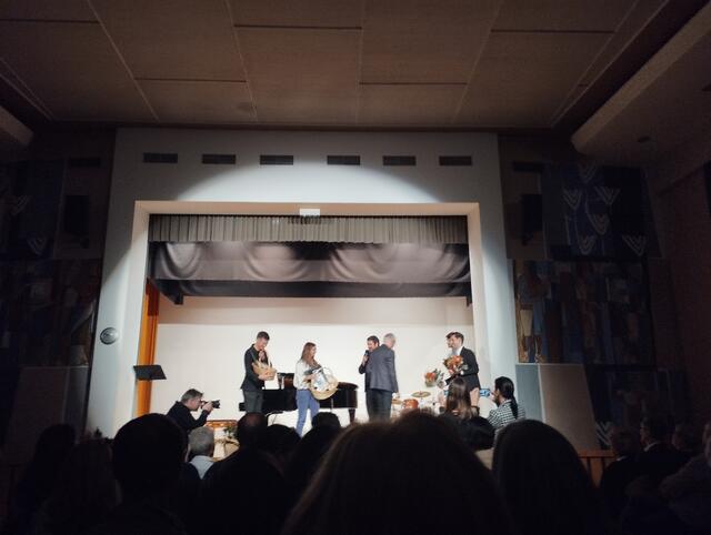 Karl-Heinz Schütz und Birgit Hofer-Norz wurde für ihre langjährige Tätigkeit gedankt. | Foto: Irene Schweiger