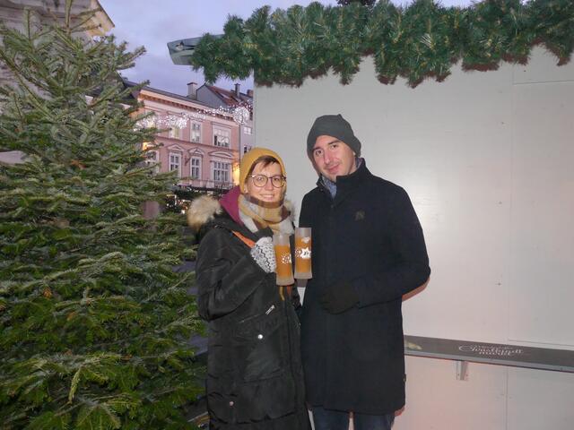 St. Pöltner Adventmarkt begrüßt Groß und Klein | 26.11.2023
Katrin Roither und Dominik Dirnberger genießen den Sonntagabend!