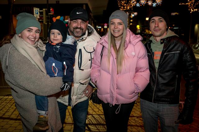 Keine Angst vorm Krampus: Sarah, Arian, Martin, Denis und Osman.