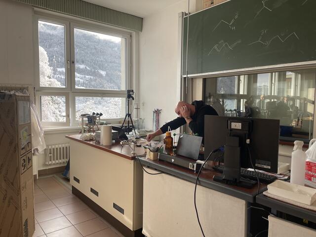 Beim MINT Schwerpunkt gab es eindrucksvolle Experimente zu sehen. | Foto: Siegele