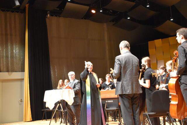 Segnung der Musikschule. | Foto: Preineder
