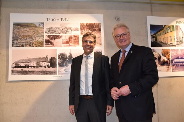 Bürgermeister Christian Flammer und Landesrat und Pfaffstättens Bürgermeister Christoph Kainz. | Foto: Preineder