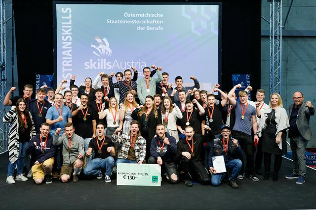 Alle Gewinnerinnen und Gewinner von Gold jubelten am Ende über ihren Erfolg. 14 Goldene gingen in die Steiermark. | Foto: SkillsAustria/FlorianWieser