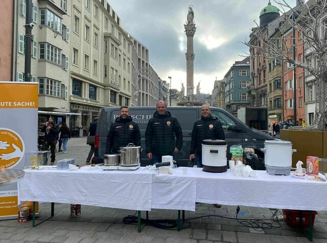 Reine Happ und Freunde laden zur Benefizaktion am 1.12. | Foto: Reini Happ und Freunde