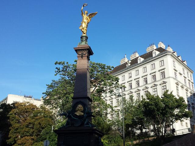 Der Obelisk erinnert an den Wiener Bürgermeister Johann Andreas von Liebenberg