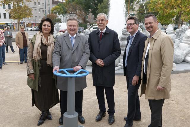 Runder Geburtstag: Wien feierte das 150-jährige Bestehen der I. Hochquellenleitung mit der Inbetriebnahme des "Wir Wasser"-Jubiläumsbrunnen im Sonnwendviertel. | Foto: Max Spitzauer/RMW