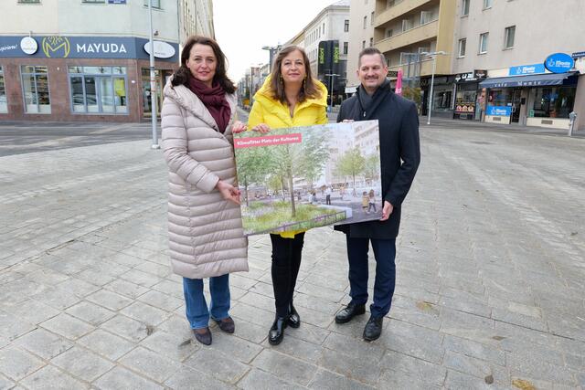 Gemeinderätin Selma Arapovic (Neos), Ulmweltstadträtin Ulli Sima und Favoritens Bezirksvorsteher Marcus Franz (vl, SPÖ) präsentieren die neue Favoritenstraße. | Foto: Max Spitzauer