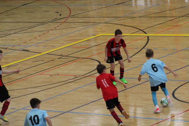 Fotos vom Halbfinale Mittelschule Baumgartenberg (in Rot) gegen Sportmittelschule Bad Kreuzen.