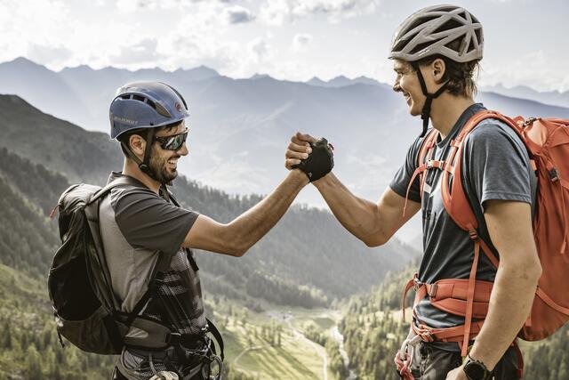 Der Anton Renk Klettersteig ist ein Muss für alle Kletterbegeisterten. | Foto: TVB Tiroler Oberland / Rudi Whylidal