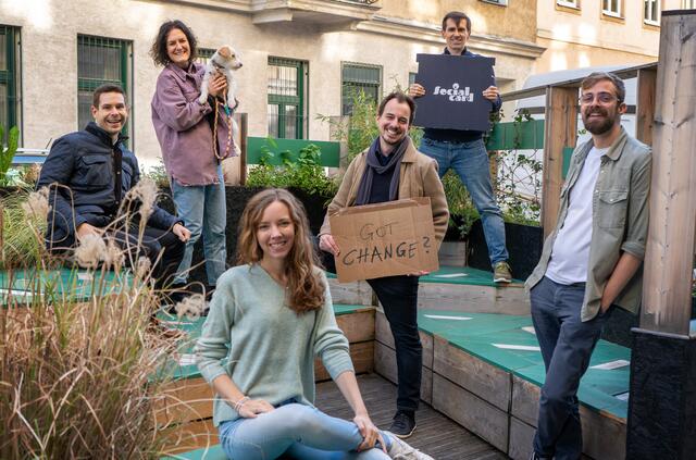 Das Team von "SocialCard" möchte mit ihrer Iee die Menschen zum Umdenken bewegen. | Foto: SocialCard