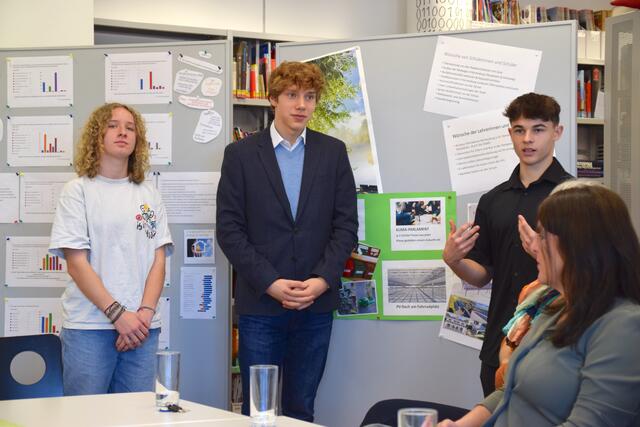 Was wünschen sich die Schülerinnen und Schüler? Maria Mattes, Raphael Sellmeister und Christoph Wagenhofer erzählten es. | Foto: Sandra Schütz