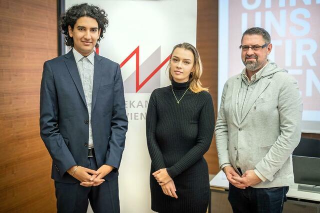 Bei einer Pressekonferenz solidarisierte sich die ÖH der MedUni Wien und des FH Campus mit dem Krankenhauspersonal. | Foto: Ärztekammer für Wien/Stefan Seelig