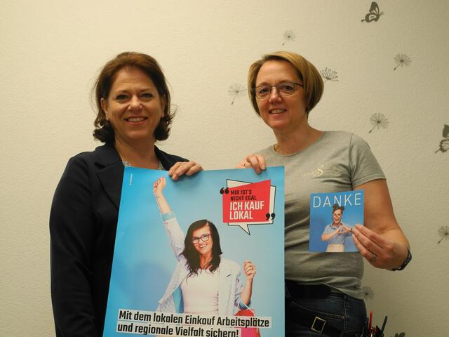 WK-Bezirksstellenobfrau Doris Schreiber und Unternehmerin Sandra Rubik (v.l.).
 | Foto: Bezirksstellenleiter Andreas Krenn