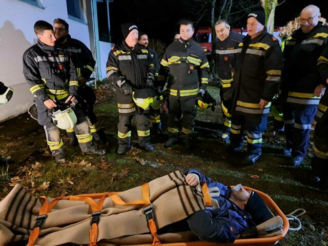 Feuerwehrmedizinischer Dienst-Übung des Abschnitts Amstetten-Stadt im Landesklinikum Mauer.