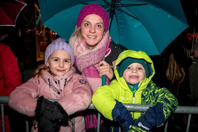 Krampusfans aus Moosburg: Chanel, Stefanie und Luca.