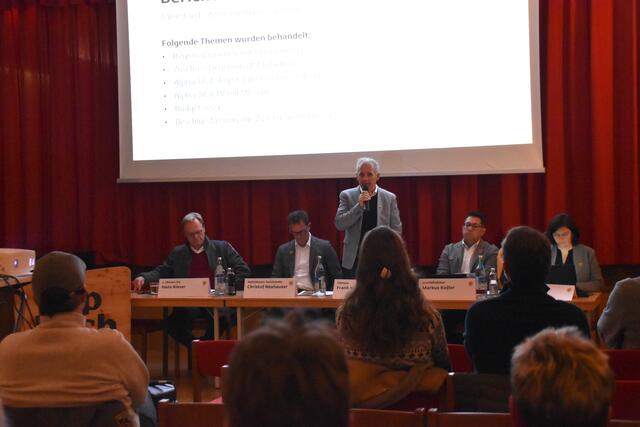 Obmann Frank Kostner zog eine positive Bilanz hinsichtlich des 2019/2020 eingeführten neuen Logos und der neuen Marke.  | Foto: Barbara Fluckinger