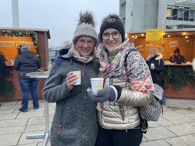 Manuela Hackl und Elfriede Matzenberger aus Ertl.