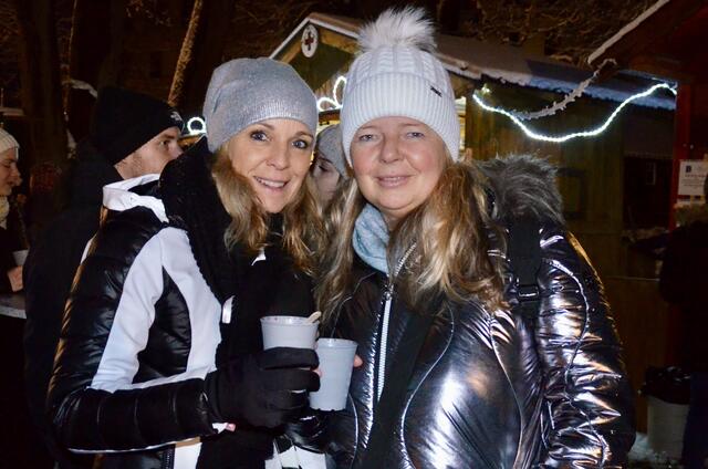 Daniela Schmidl und EvaMaria Zeilbauer | Foto: Elisabeth Peinsipp