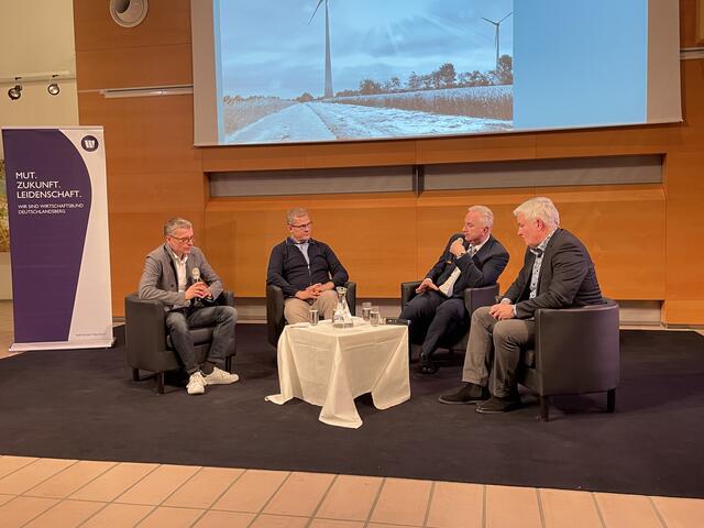 Bei der Podiumsdiskussion im Greith-Haus: Christoph Kovacic, Michael Raschemann, Karl Rose und Burghard Zeiler. | Foto: Susanne Veronik