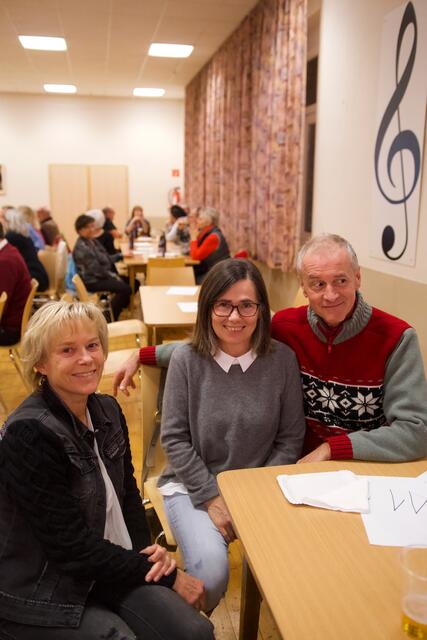 Ingrid Pichler und Ulrike Ungersböck mit ihrem Erhat.