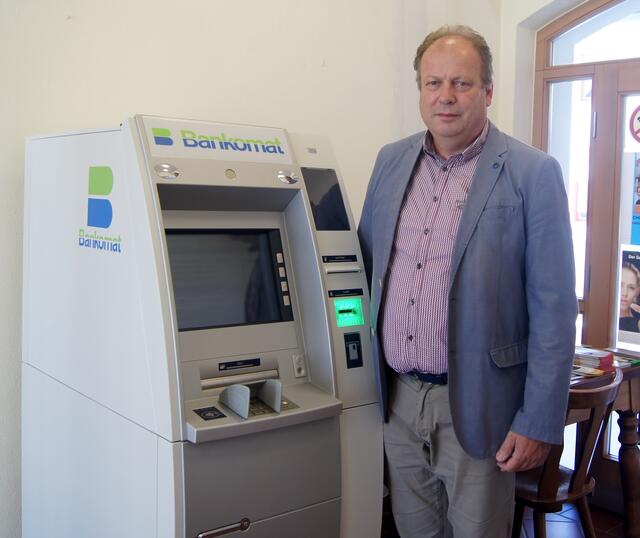 Bürgermeister Josef Korpitsch (Mogersdorf): Günstiger Bankomat-Vertrag endet am 31. Dezember 2023. | Foto: Elisabeth Kloiber