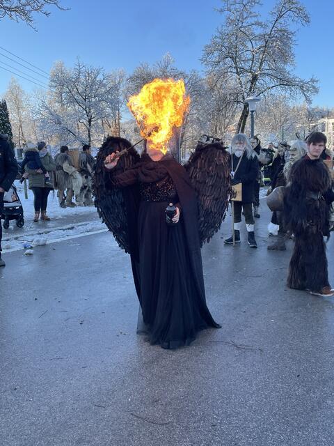 Carmen beim Feuerspucken in Moosburg. | Foto: MeinBezirk.at
