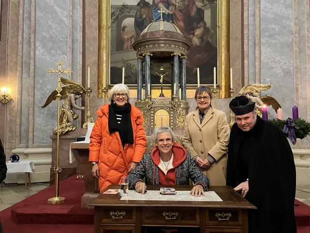 Die berühmte Stimme hinter Tom Turbo besuchte am Sonntagnachmittag die Bergkirche in Eisenstadt um aus der Bibel in Reimen vorzulesen und Autogramme zu geben | Foto: Sarah Skarich