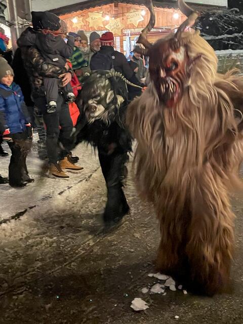 Die Axamer Jungtuifl waren in gewohnter Weise präsent. | Foto: Hassl