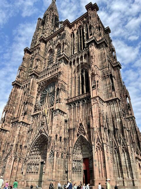 Das Straßburger Münster ist das Wahrzeichen der Stadt. | Foto: Michalka