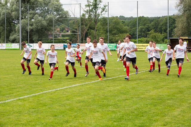 Schon im ersten Jahr gab's den ersten Meistertitel zu bejubeln. | Foto: Zwetti