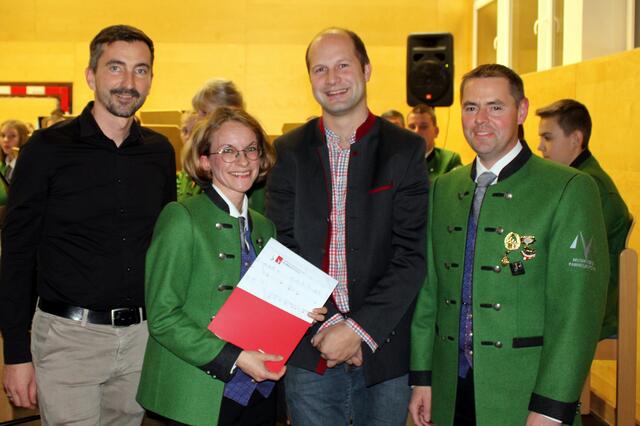 Vereinskonzert Musikverein Pabneukirchen 2023. Ehrung Claudia Lindtner. | Foto: Musikverein Pabneukirchen