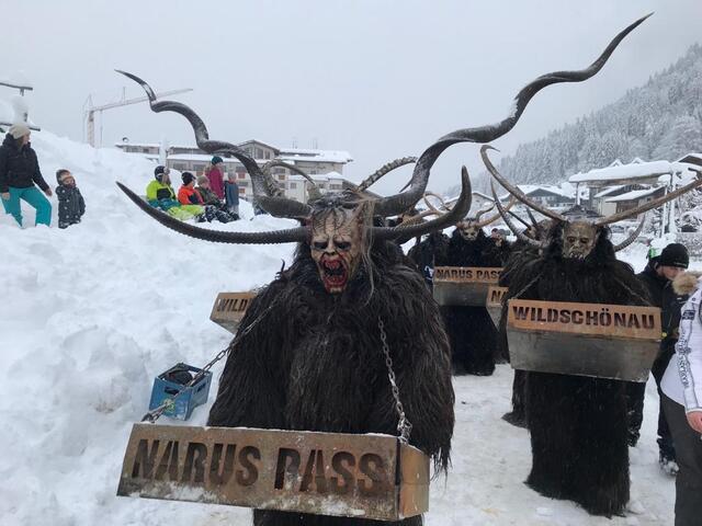 Die „Narus“ Pass machte am Samstag, den 2. Dezember den Familienpark Drachental unsicher.  | Foto: Martin Silberberger