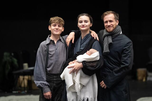 Dreimal Franz Xaver Gruber: Als Baby, als Bub und als junger Mann.  | Foto: Adi Aschauer