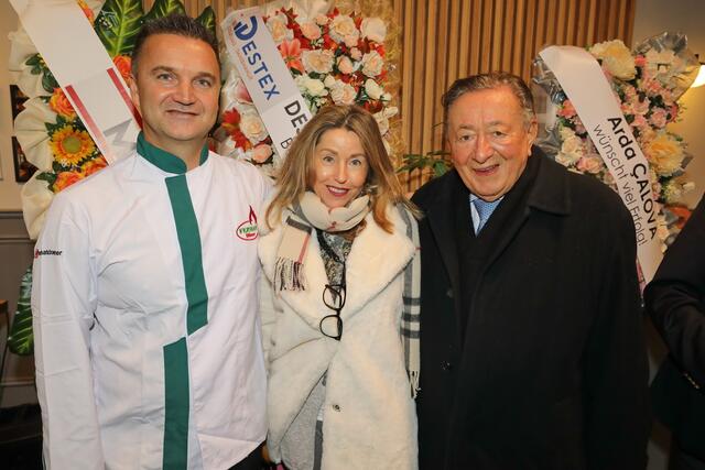 Ferhat Yildirim, Lugners "Goldfisch" und Richard Lugner. | Foto: Conny De Beauclair