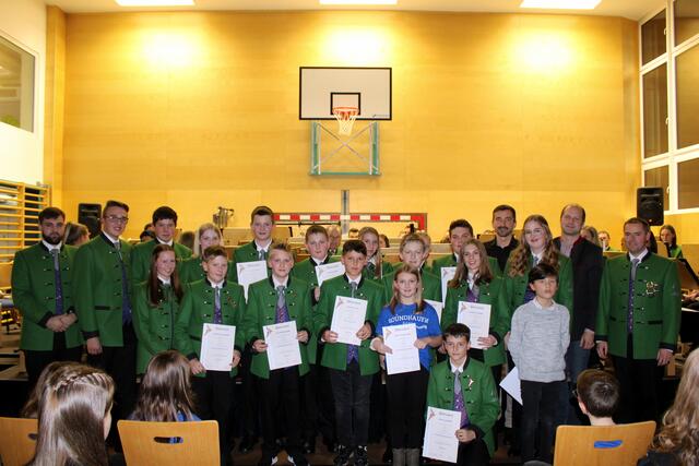 Vereinskonzert Musikverein Pabneukirchen 2023. Übergabe der Leistungsabzeichen. | Foto: Musikverein Pabneukirchen