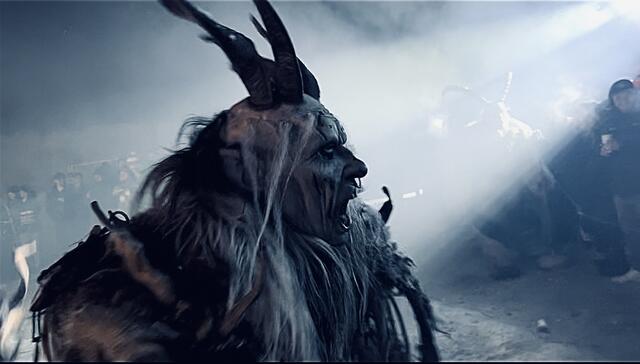 Die Sellroaner Tuifl waren in cooler Winterlandschaft in eindrucksvoller Manier präsent. | Foto: Daniela Gatt