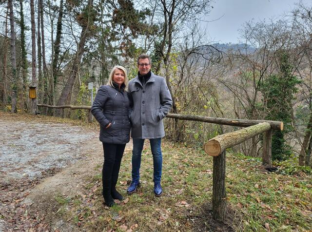 v.li.n.re.: GRin Elfie Kreitner, Wirtschaftshofleiter Jürgen Stundner | Foto: SPÖ Krems