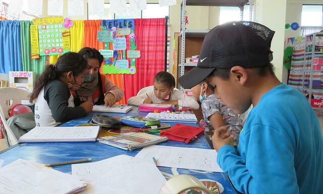 Mit den Spenden an Bruder und Schwester in Not werden Kinder dabei unterstützt, einen Schulabschluss zu erlangen und dem Armutskreislauf zu entkommen. | Foto: BSIN/ L. Gomez